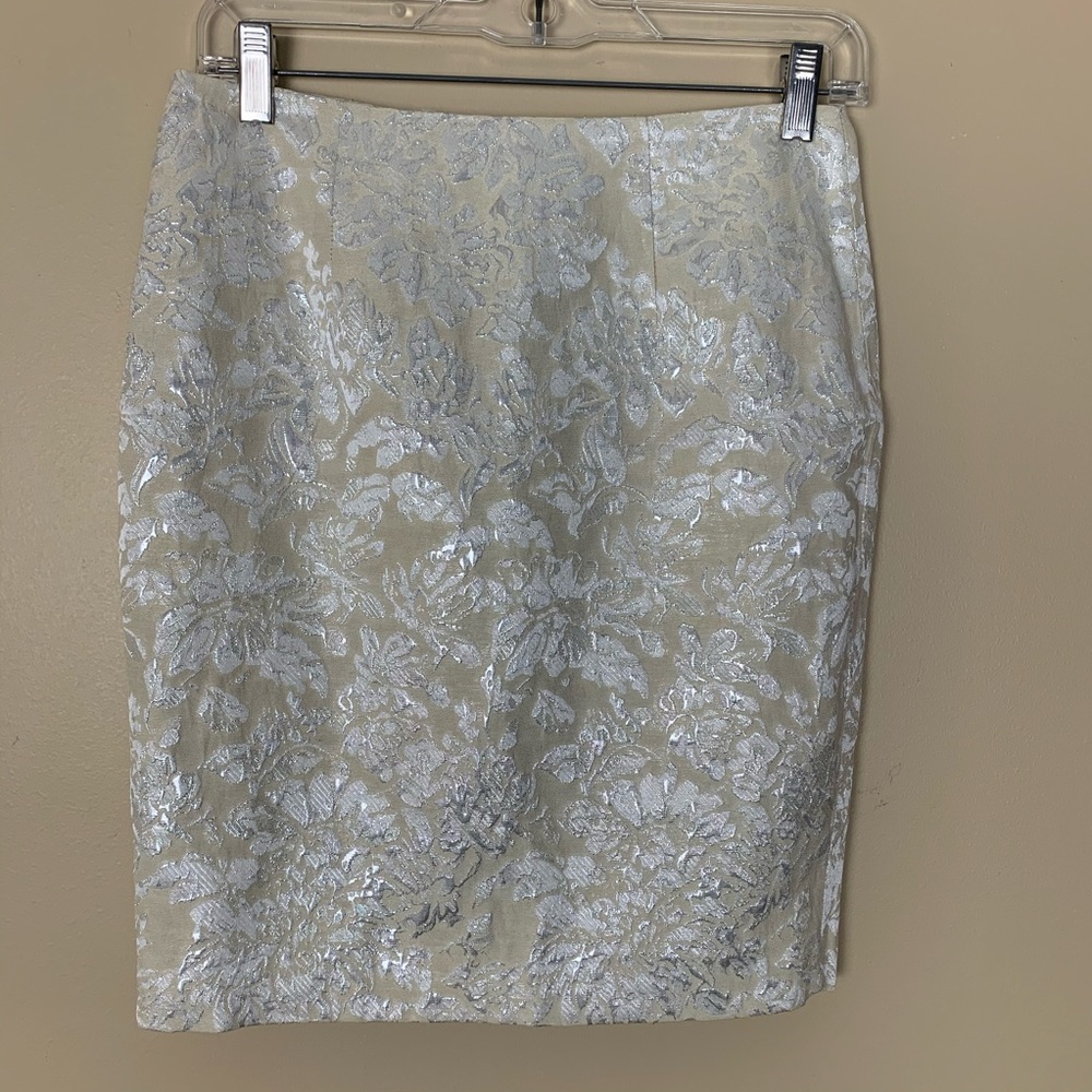 FOREVER 21 • Brocade Pencil Skirt